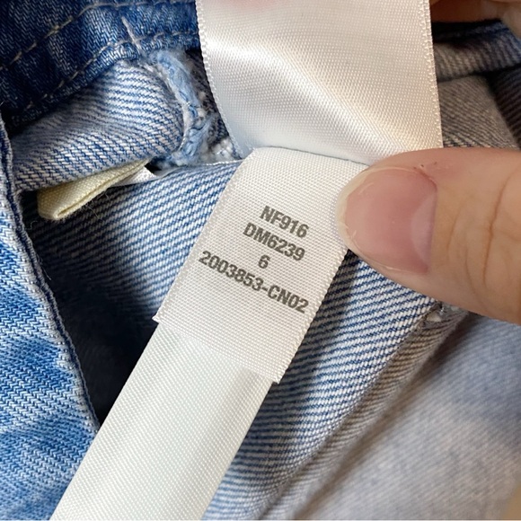 Madewell Denim Puff Sleeve Mini Dress in Dawnshire Wash - Picture 12 of 12